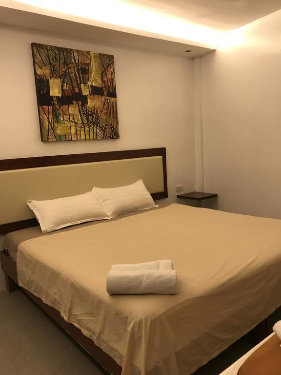 Koko'S Place Diniwid Balabag  外观 照片