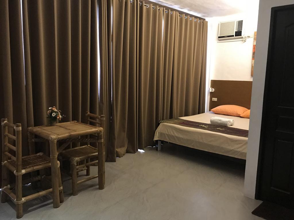 Koko'S Place Diniwid Balabag  外观 照片