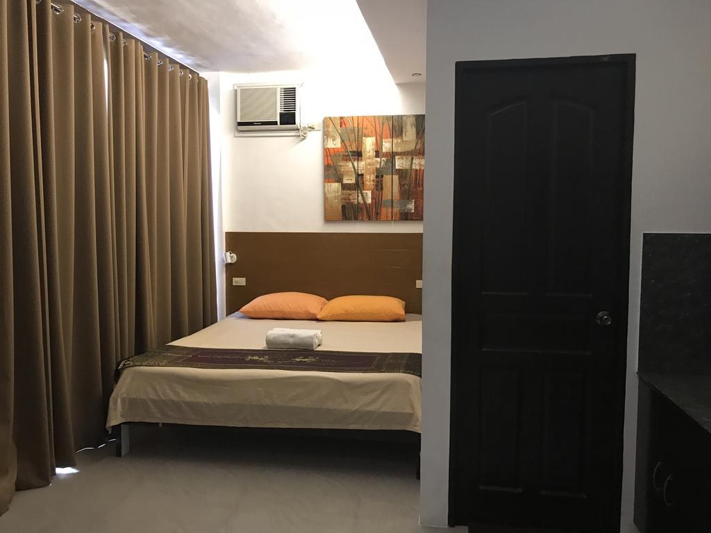 Koko'S Place Diniwid Balabag  外观 照片