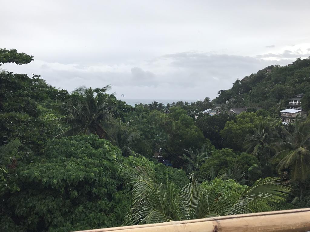 Koko'S Place Diniwid Balabag  外观 照片